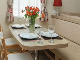 Cornish Coast Caravan Park - Holiday Accommodation 18088 - Cornwall - 1186517 - thumbnail photo 4