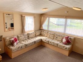 Sundowner Holiday Park - Holiday Accommodation 18091 - Norfolk - 1186519 - thumbnail photo 2