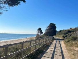 Sundowner Holiday Park - Holiday Accommodation 18091 - Norfolk - 1186519 - thumbnail photo 3