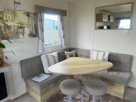 Thornwick Bay Holiday Village - Holiday Accommodation 18099 - North Yorkshire (incl. Whitby) - 1186521 - thumbnail photo 3