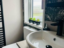 Ashbourne Heights Holiday Park - Holiday Accommodation 18103 - Peak District & Derbyshire - 1186524 - thumbnail photo 11