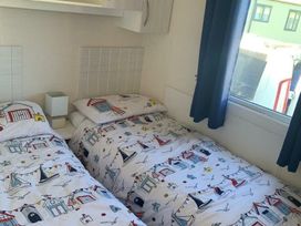 Seven Bays Park (Maribou) - Holiday Accommodation 18106 - Cornwall - 1186525 - thumbnail photo 15