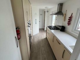 Barmston Beach Holiday Park - Holiday Accommodation 18107 - North Yorkshire (incl. Whitby) - 1186526 - thumbnail photo 13