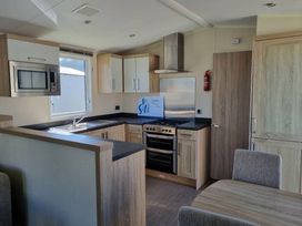 Doniford Bay - Holiday Accommodation 18108 - Devon - 1186527 - thumbnail photo 3