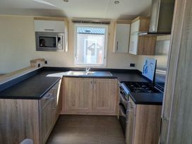 Doniford Bay - Holiday Accommodation 18108 - Devon - 1186527 - thumbnail photo 4