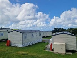 Brynowen Holiday Park - Holiday Accommodation 18109 - Mid Wales - 1186528 - thumbnail photo 1