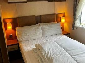 Brynowen Holiday Park - Holiday Accommodation 18109 - Mid Wales - 1186528 - thumbnail photo 9