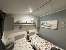 The Chase - Holiday Accommodation 18114 - Lincolnshire - 1186530 - thumbnail photo 7