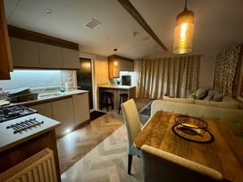 Whitecliff Bay Holiday Park - Holiday Accommodation 18116 - Isle of Wight & Hampshire - 1186531 - thumbnail photo 2