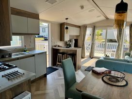 Whitecliff Bay Holiday Park - Holiday Accommodation 18116 - Isle of Wight & Hampshire - 1186531 - thumbnail photo 5