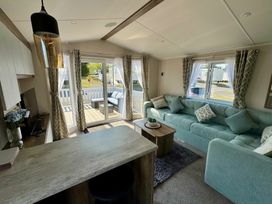 Whitecliff Bay Holiday Park - Holiday Accommodation 18116 - Isle of Wight & Hampshire - 1186531 - thumbnail photo 6