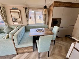 Whitecliff Bay Holiday Park - Holiday Accommodation 18116 - Isle of Wight & Hampshire - 1186531 - thumbnail photo 7