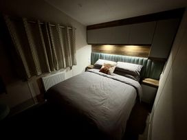 Whitecliff Bay Holiday Park - Holiday Accommodation 18116 - Isle of Wight & Hampshire - 1186531 - thumbnail photo 8