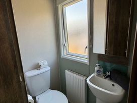 Whitecliff Bay Holiday Park - Holiday Accommodation 18116 - Isle of Wight & Hampshire - 1186531 - thumbnail photo 10