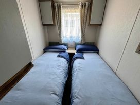 Whitecliff Bay Holiday Park - Holiday Accommodation 18116 - Isle of Wight & Hampshire - 1186531 - thumbnail photo 12