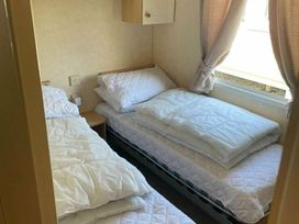 Coral Beach - Holiday Accommodation 18129 - Lincolnshire - 1186532 - thumbnail photo 14
