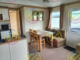 Owens Caravan Park - Holiday Accommodation 18130 - North Wales - 1186533 - thumbnail photo 2