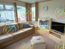 Owens Caravan Park - Holiday Accommodation 18130 - North Wales - 1186533 - thumbnail photo 3