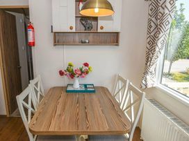 Tattershall Lakes Country Park - Holiday Accommodation 18151 - Lincolnshire - 1186538 - thumbnail photo 2