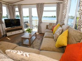 Tattershall Lakes Country Park - Holiday Accommodation 18151 - Lincolnshire - 1186538 - thumbnail photo 8