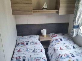 Challaborough Bay Holiday Park - Holiday Accommodation 18152 - Devon - 1186539 - thumbnail photo 9