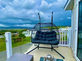 Brynowen Holiday Park - Holiday Accommodation 18168 - Mid Wales - 1186542 - thumbnail photo 1