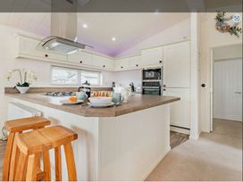 Swanage Coastal Park - Holiday Accommodation 18169 - Dorset - 1186543 - thumbnail photo 4