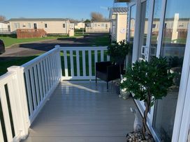 Seal Bay Resort - Holiday Accommodation 18174 - Hampshire - 1186545 - thumbnail photo 8