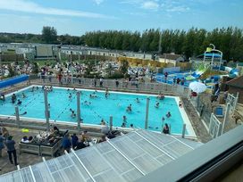 Seal Bay Resort - Holiday Accommodation 18174 - Hampshire - 1186545 - thumbnail photo 15