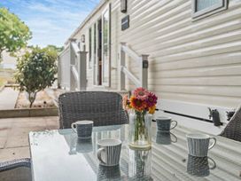 Shorefield Country Park - Holiday Accommodation 18176 - Dorset - 1186546 - thumbnail photo 3