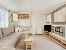 Shorefield Country Park - Holiday Accommodation 18176 - Dorset - 1186546 - thumbnail photo 11