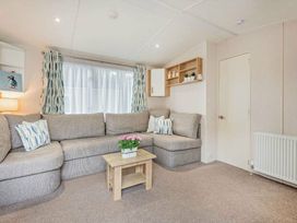Shorefield Country Park - Holiday Accommodation 18176 - Dorset - 1186546 - thumbnail photo 13