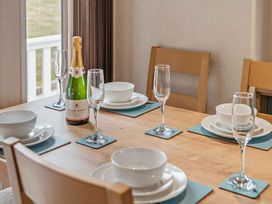 Shorefield Country Park - Holiday Accommodation 18176 - Dorset - 1186546 - thumbnail photo 18