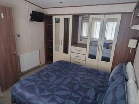 Seal Bay Resort - Holiday Accommodation 18177 - Hampshire - 1186547 - thumbnail photo 5