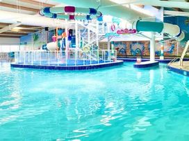 Seal Bay Resort - Holiday Accommodation 18178 - Hampshire - 1186548 - thumbnail photo 14