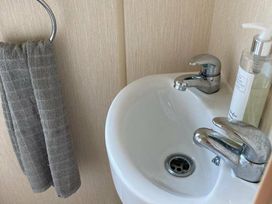 Cayton Bay Caravan Park - Holiday Accommodation 18183 - North Yorkshire (incl. Whitby) - 1186549 - thumbnail photo 14