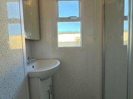 Towervans Holiday Park - Holiday Accommodation 18186 - Lincolnshire - 1186550 - thumbnail photo 11