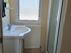 Combe Haven Holiday Park - Holiday Accommodation 18239 - Kent & Sussex - 1186562 - thumbnail photo 10