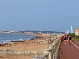 Combe Haven Holiday Park - Holiday Accommodation 18239 - Kent & Sussex - 1186562 - thumbnail photo 14