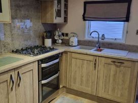 Seashore Holiday Park - Holiday Accommodation 18245 - Norfolk - 1186564 - thumbnail photo 2