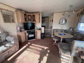 Sunnymede Caravan Park - Holiday Accommodation 18247 - Lincolnshire - 1186565 - thumbnail photo 4
