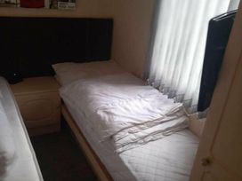 Browns Holiday Park - Holiday Accommodation 18264 - North Wales - 1186571 - thumbnail photo 5