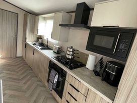 Blue Dolphin Holiday Park - Holiday Accommodation 18288 - North Yorkshire (incl. Whitby) - 1186573 - thumbnail photo 6