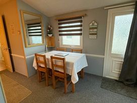 Seaview Caravan Park - Holiday Accommodation 18292 - Lincolnshire - 1186574 - thumbnail photo 3