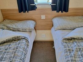 Whitehouse Leisure Park - Holiday Accommodation 18340 - North Wales - 1186583 - thumbnail photo 2