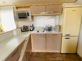 Hopton Holiday Village - Holiday Accommodation 18341 - Suffolk & Essex - 1186584 - thumbnail photo 5