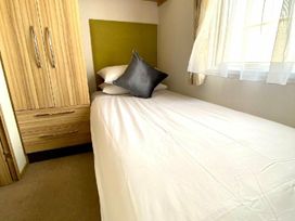 Hopton Holiday Village - Holiday Accommodation 18341 - Suffolk & Essex - 1186584 - thumbnail photo 10