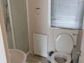 Trecco Bay - Holiday Accommodation 18350 - Somerset & Wiltshire - 1186586 - thumbnail photo 7