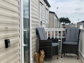 Trecco Bay - Holiday Accommodation 18350 - Somerset & Wiltshire - 1186586 - thumbnail photo 8