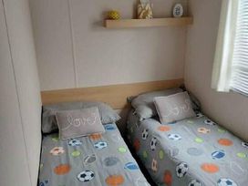 Trecco Bay - Holiday Accommodation 18350 - Somerset & Wiltshire - 1186586 - thumbnail photo 10